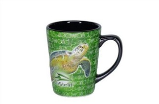 Mug en relief en céramique entièrement design