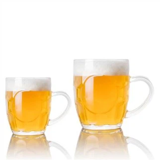 Tasse en verre ordinaire