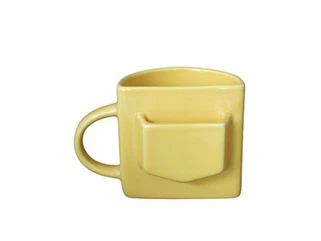 Tasse de café en pierre vitrée en couleur