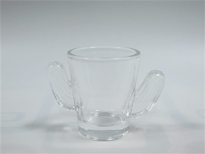 Petite tasse de verre à coup transparent
